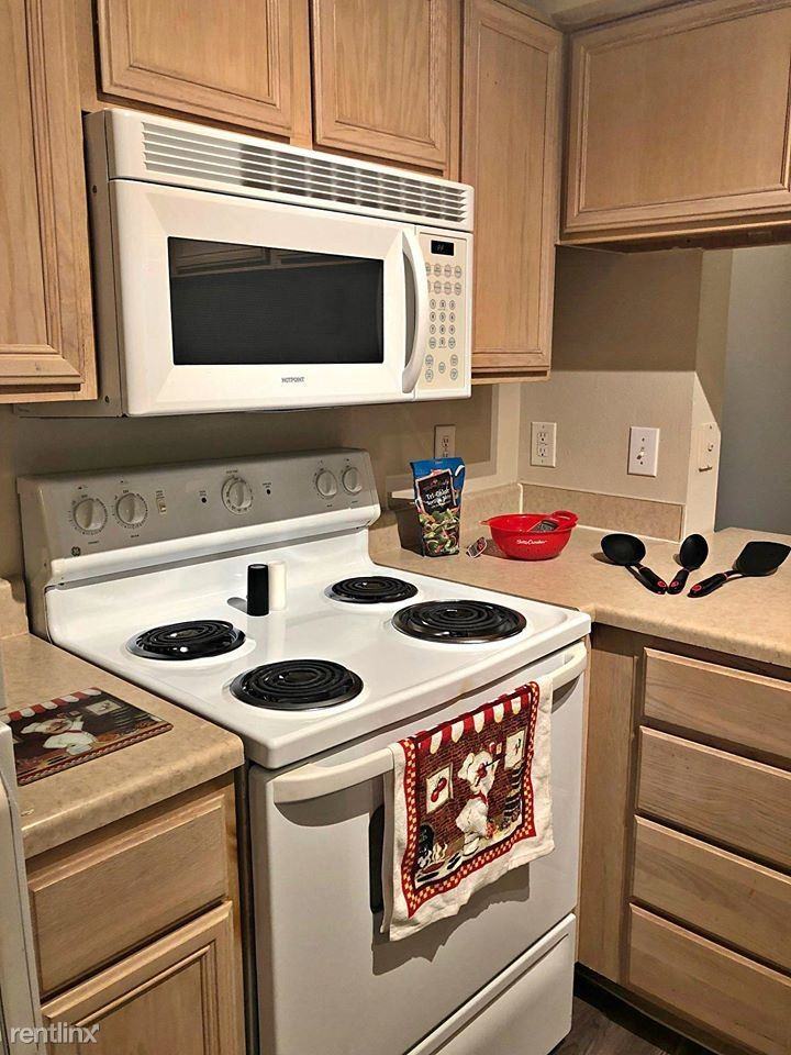 Lakeshore Villas Apartments 19800 Atascocita Shores Dr, Humble, TX