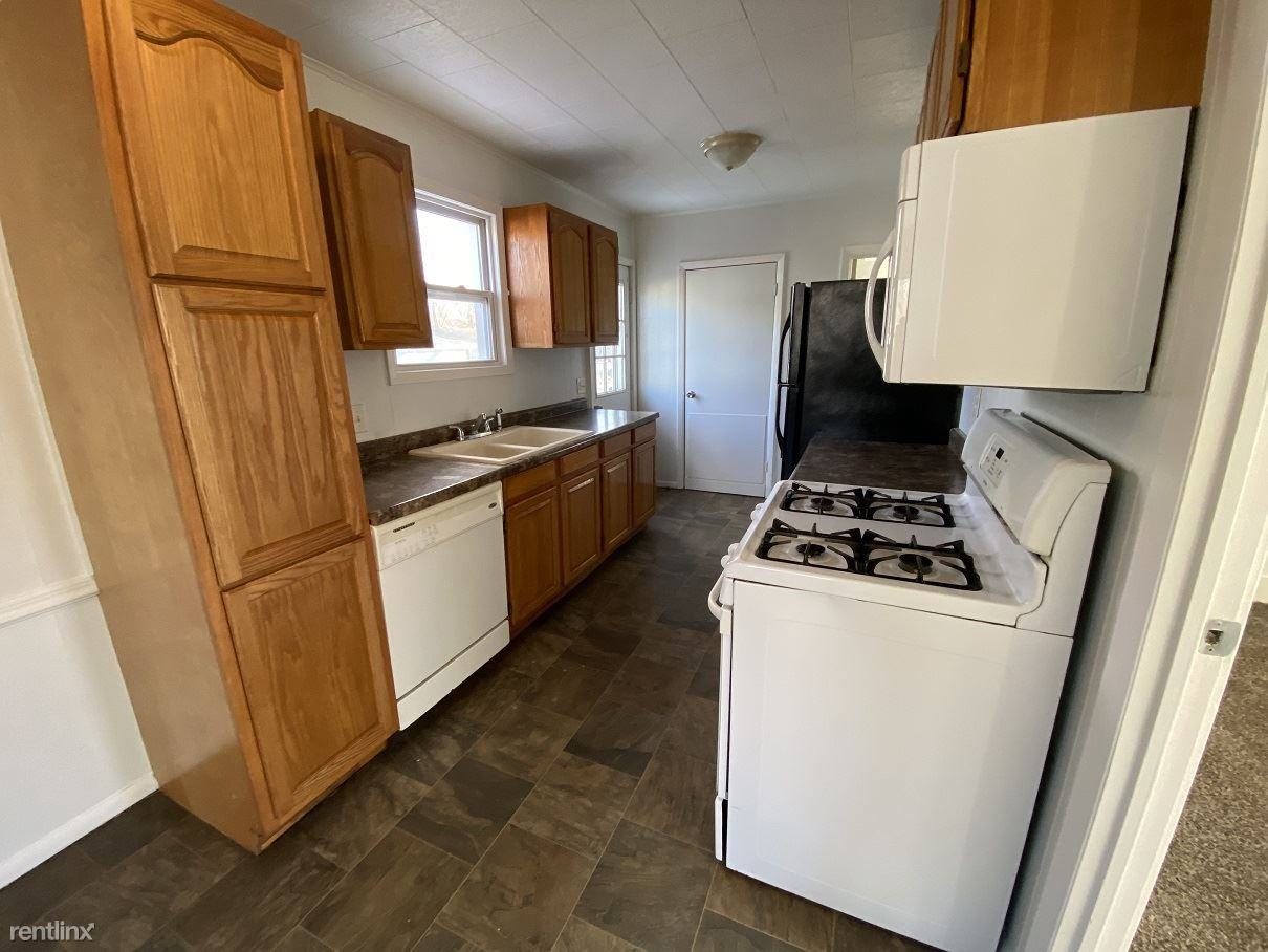 513 Cass Ave - Photo 2 of 15