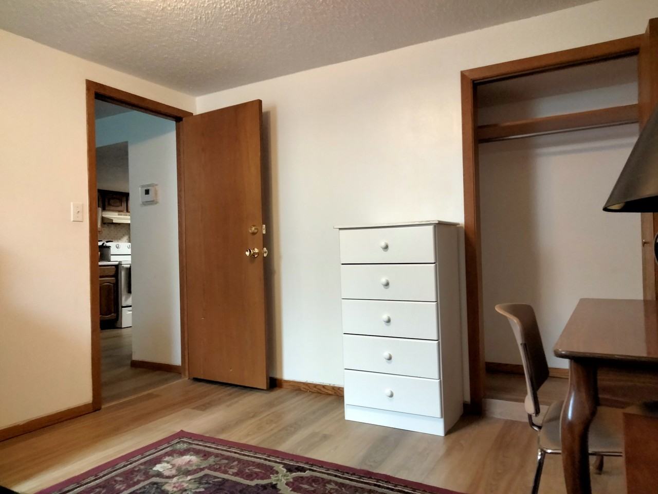 311 S Jessica Ave #309 - Photo 3 of 5
