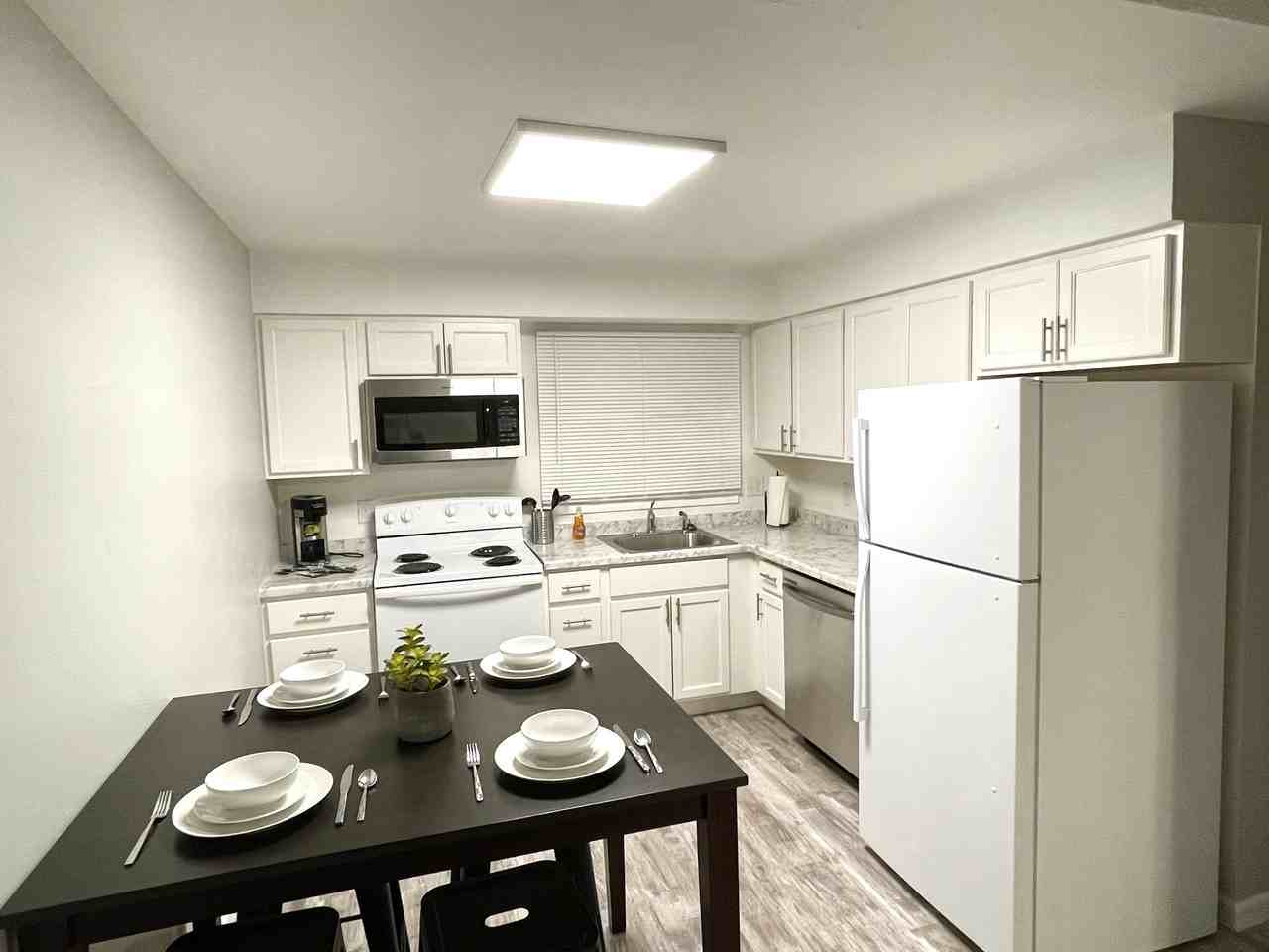 2602 N Bennett St #2 - Photo 4 of 8