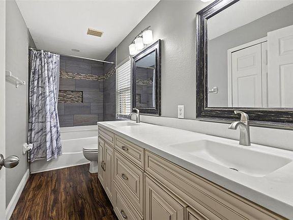 12026 Cedarfield Dr - Photo 2 of 18