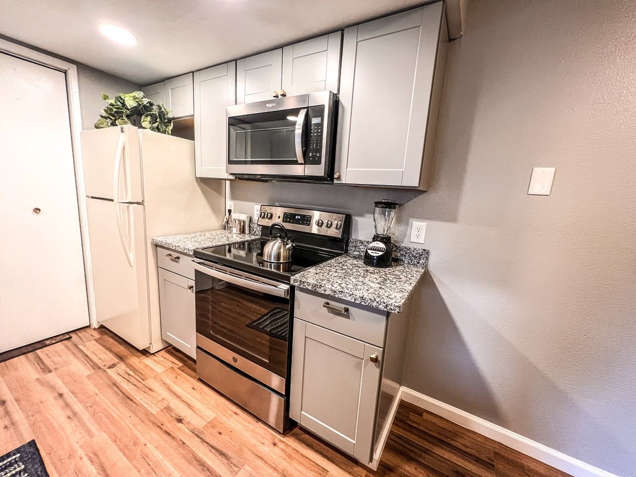 7690 Bluestone Dr #329 - Photo 4 of 8