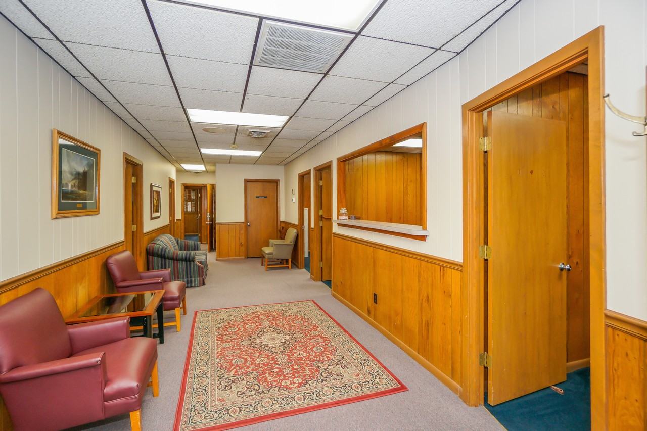 125 N 4th St - Photo 2 of 15