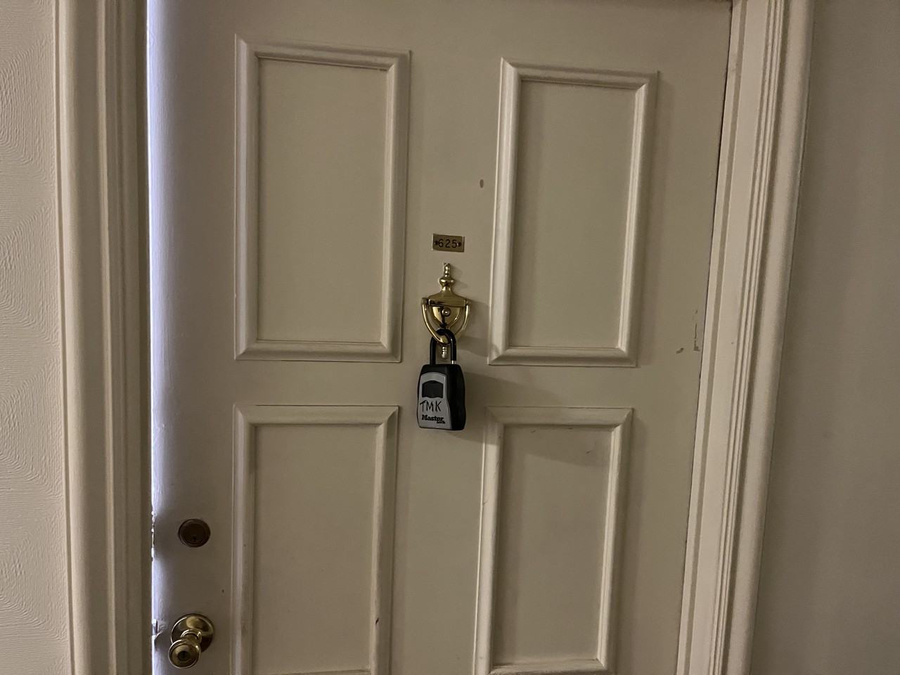 1121 Arlington Blvd #625 - Photo 2 of 11