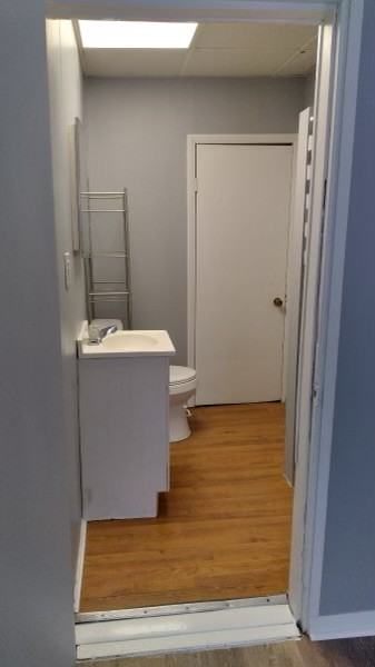 104 Franklin St - Photo 2 of 4