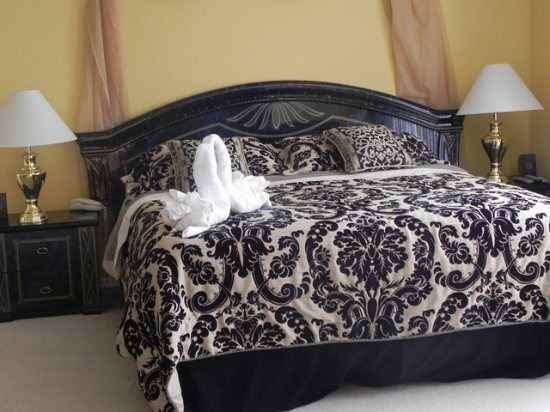 616 Ballyshannon Dr - Photo 2 of 4