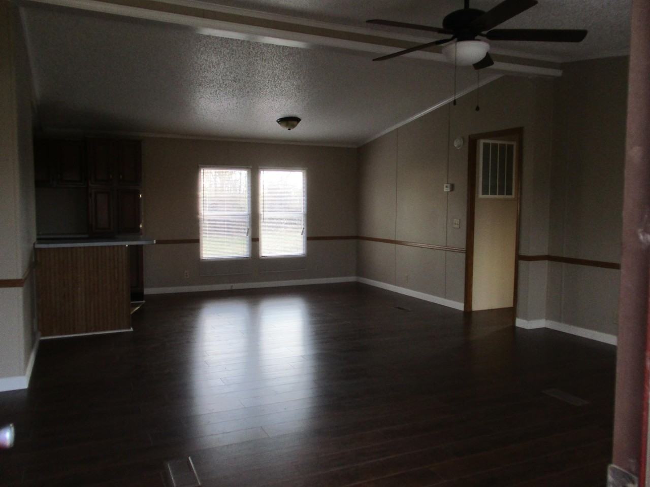 125 Illinois Ave #1 - Photo 2 of 12