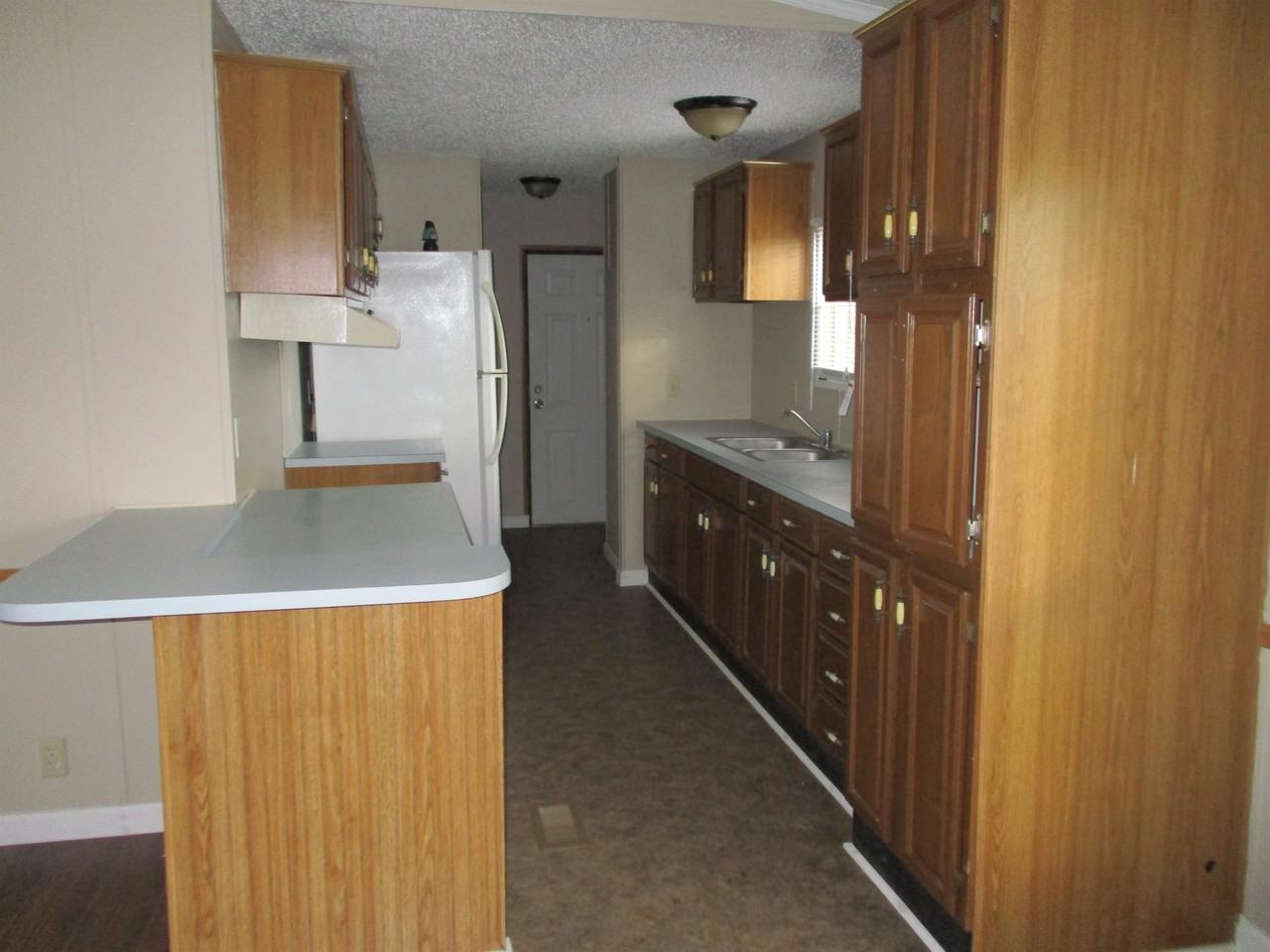 125 Illinois Ave #1 - Photo 3 of 12