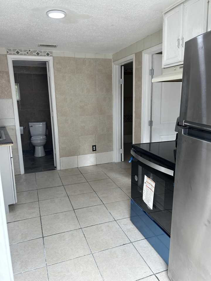 7912 Alexia Ave #1 - Photo 2 of 9