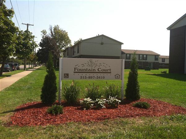 Fountain Court Cooperative - Photo 2 of 7