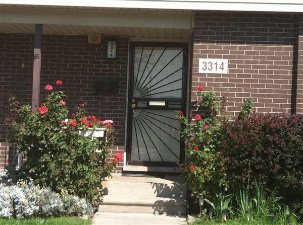 Fountain Court Cooperative - Photo 3 of 7