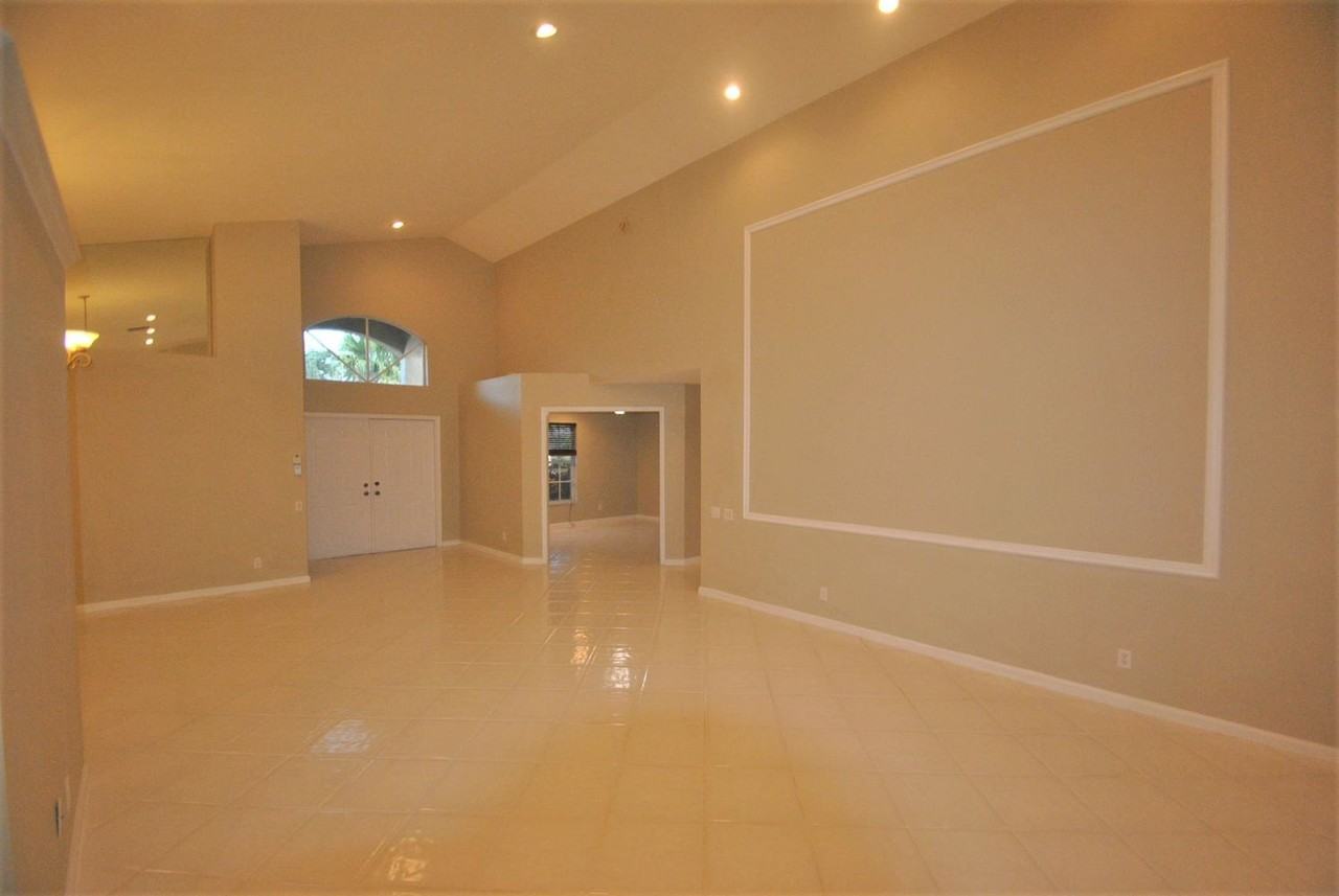 6043 Golf Villas Dr - Photo 3 of 18