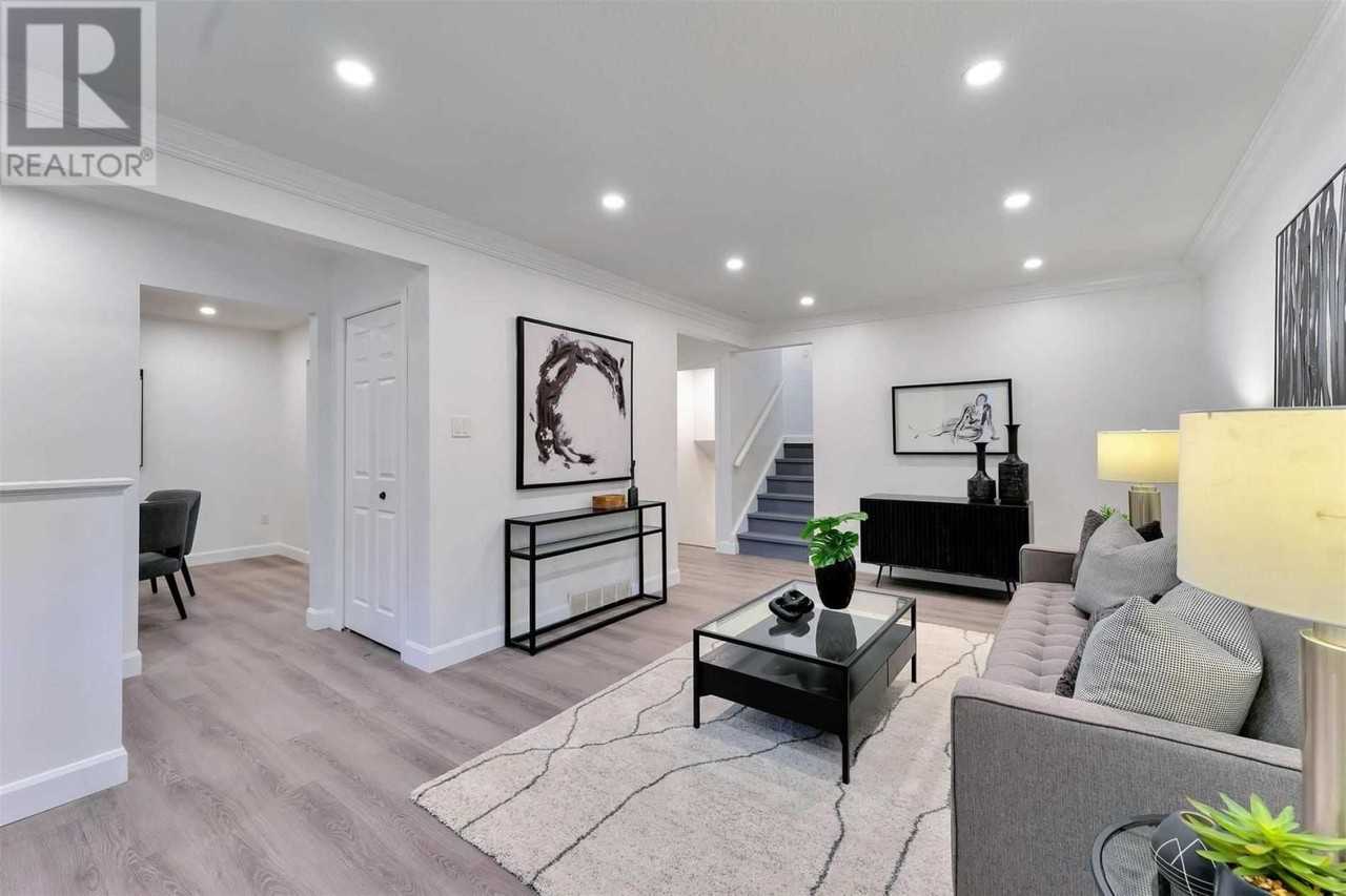 3257 Appleford Avenue - Photo 2 of 9