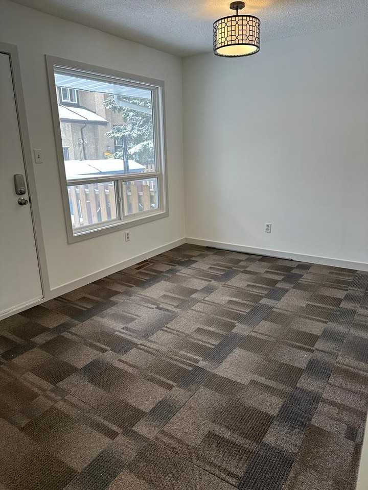 4403 Riverbend Road Northwest #10 - Photo 3 of 9