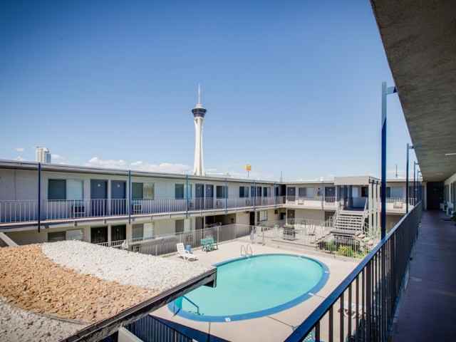 International Apartments - Photo 7 of 21