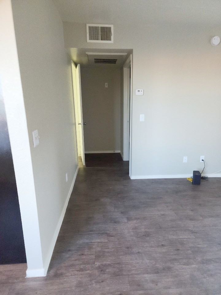 Ridge Falls Apartments - Photo 7 of 48