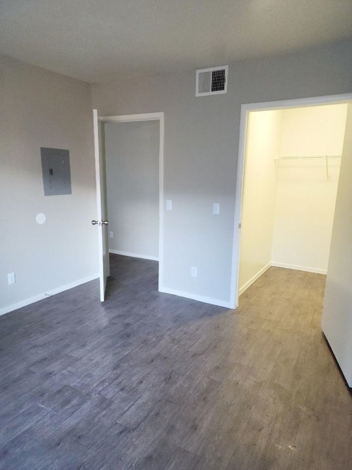 Ridge Falls Apartments - Photo 5 of 48