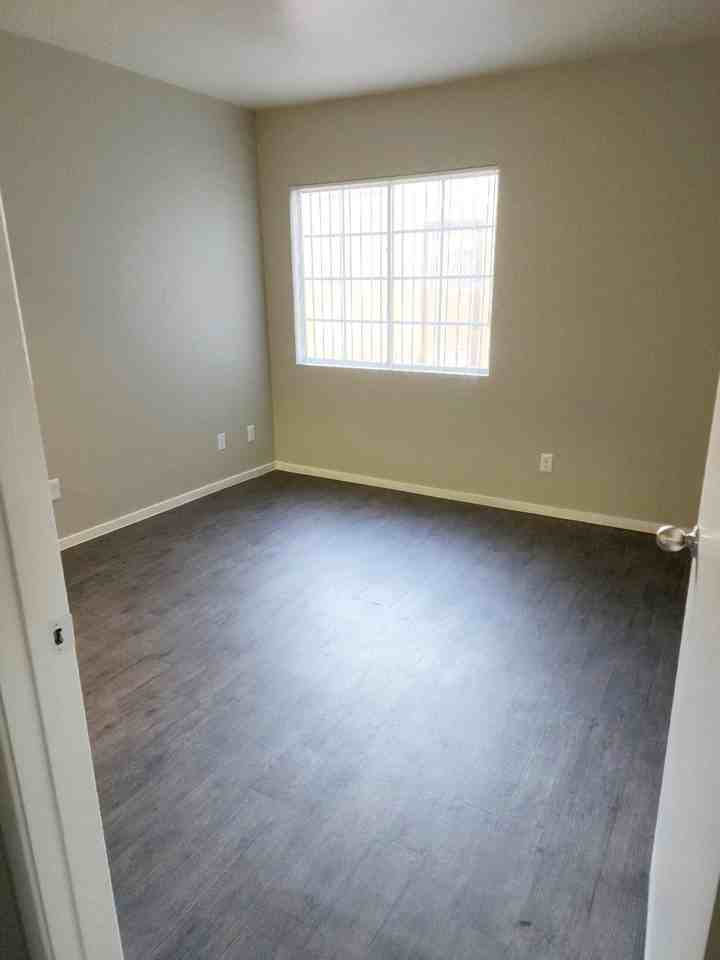 Ridge Falls Apartments - Photo 4 of 48