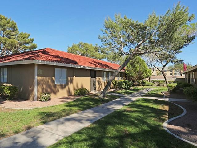 Hesperian Falls Apartments - Photo 5 of 13