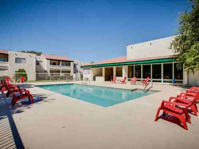 Villas East - Photo 4 of 45