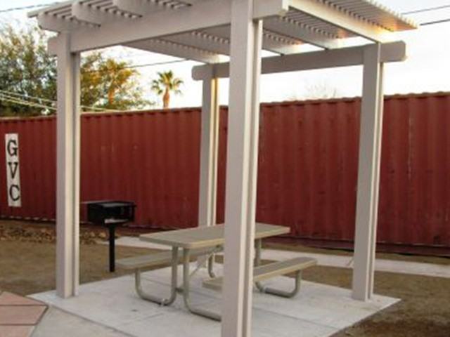 Oak Tree Apartments - Photo 5 of 18