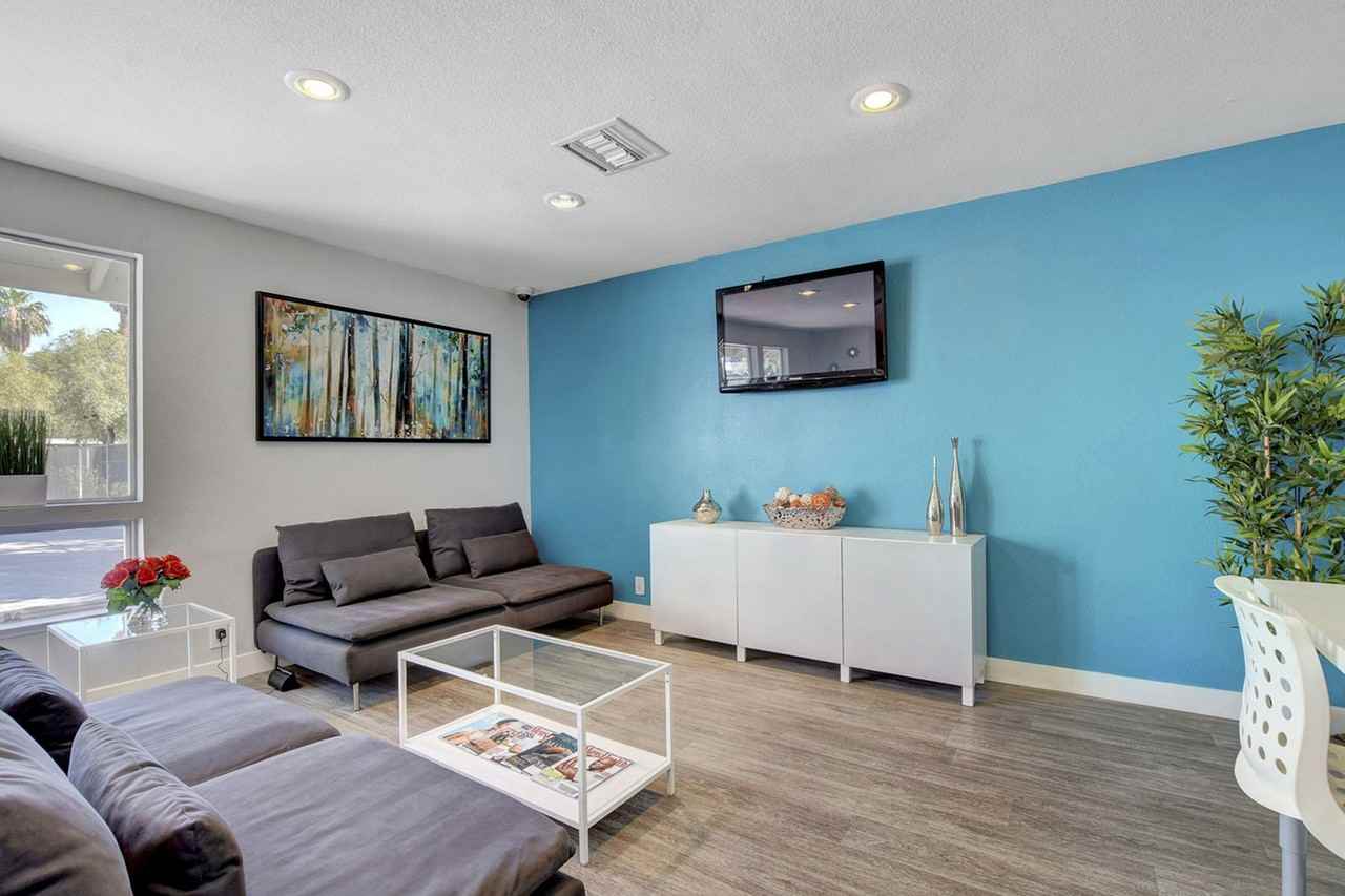 Paradise Square - Photo 4 of 50