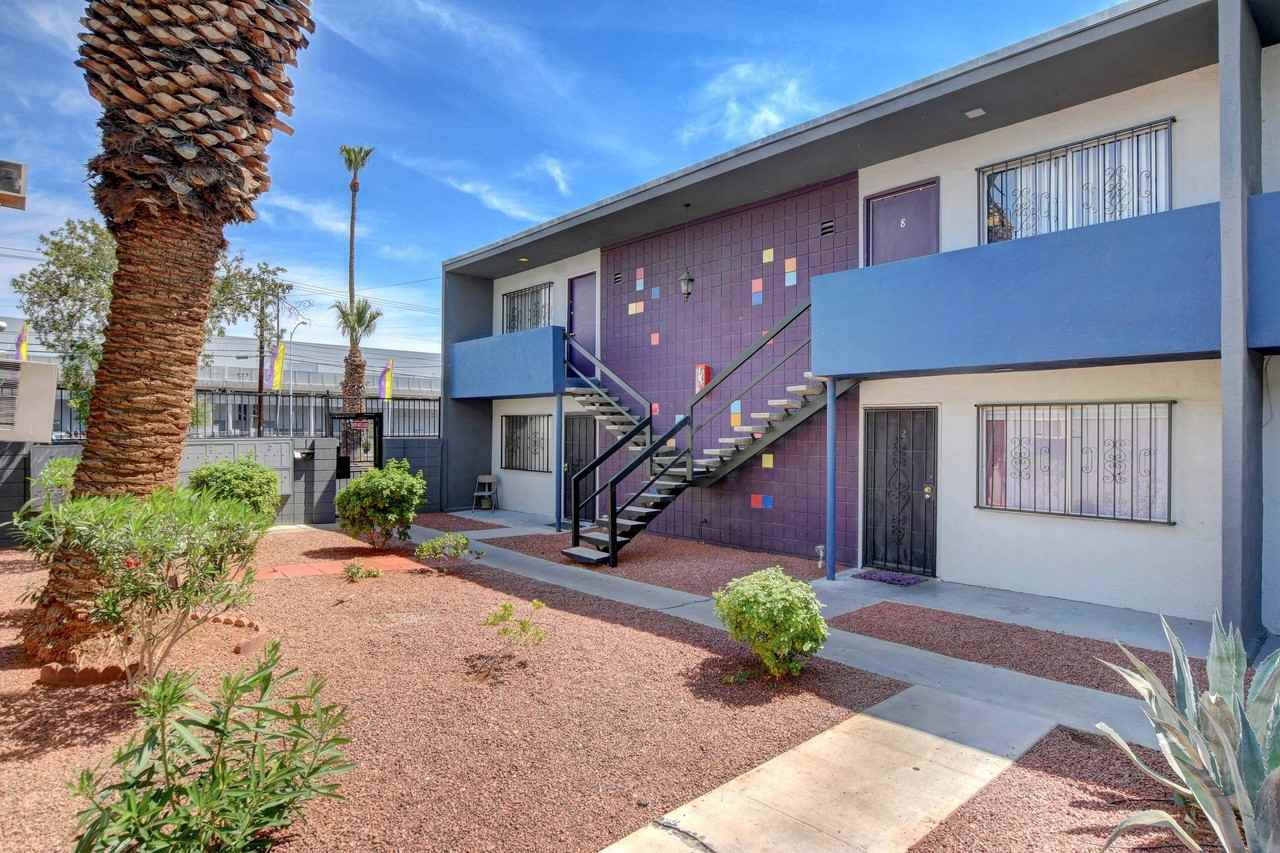 KNC Square - Photo 4 of 34