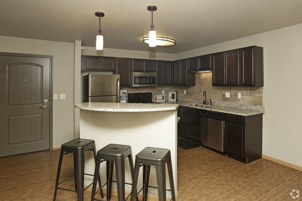 Bluffs of Williston - Photo 5 of 50