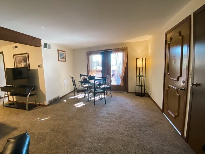 Carriage Hill Apartments: A 55 and Better Community - Photo 4 of 17