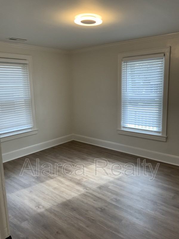 3242 Rogers St - Photo 6 of 15