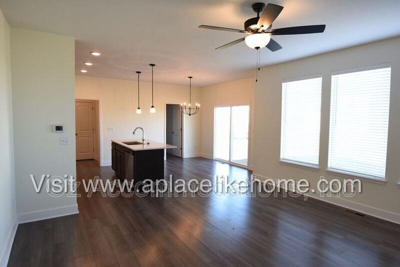 4008 Nw 95th Ter - Photo 7 of 37