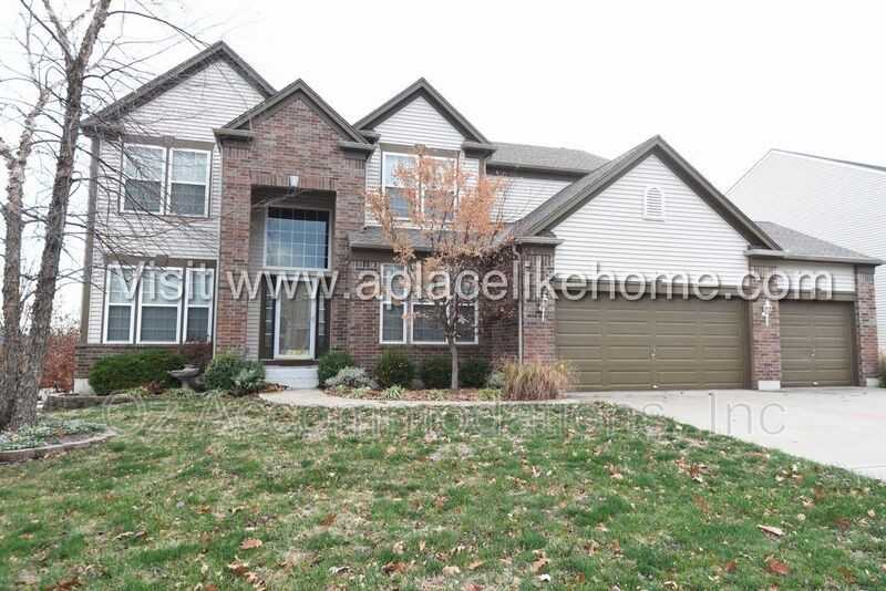 22413 W 113th Ter - Photo 2 of 47