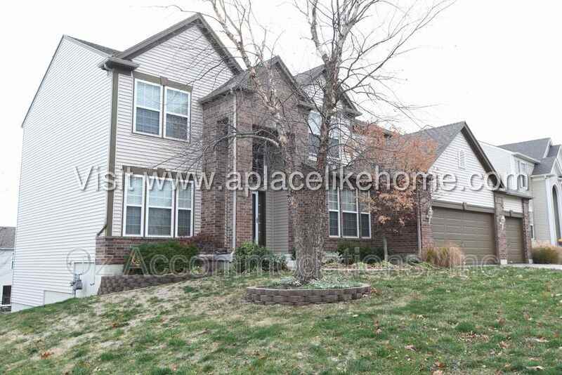 22413 W 113th Ter - Photo 3 of 47