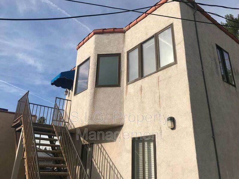 1125 1/2 Foothill Blvd - Photo 2 of 18