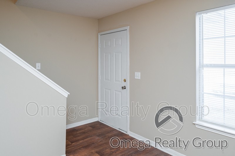 40 Ratliff St #10 - Photo 5 of 31
