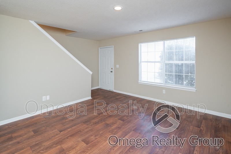 40 Ratliff St #10 - Photo 7 of 31