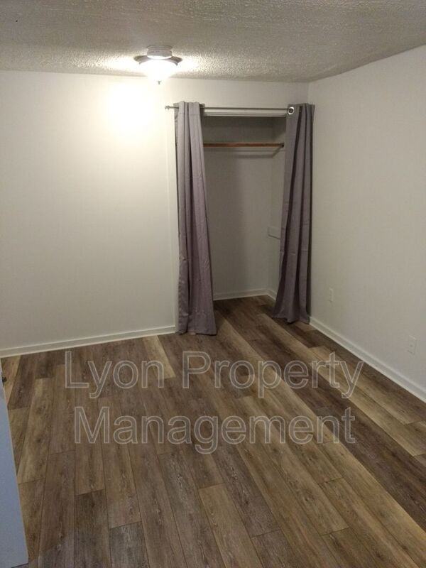 433 Nausauket Rd - Photo 7 of 12