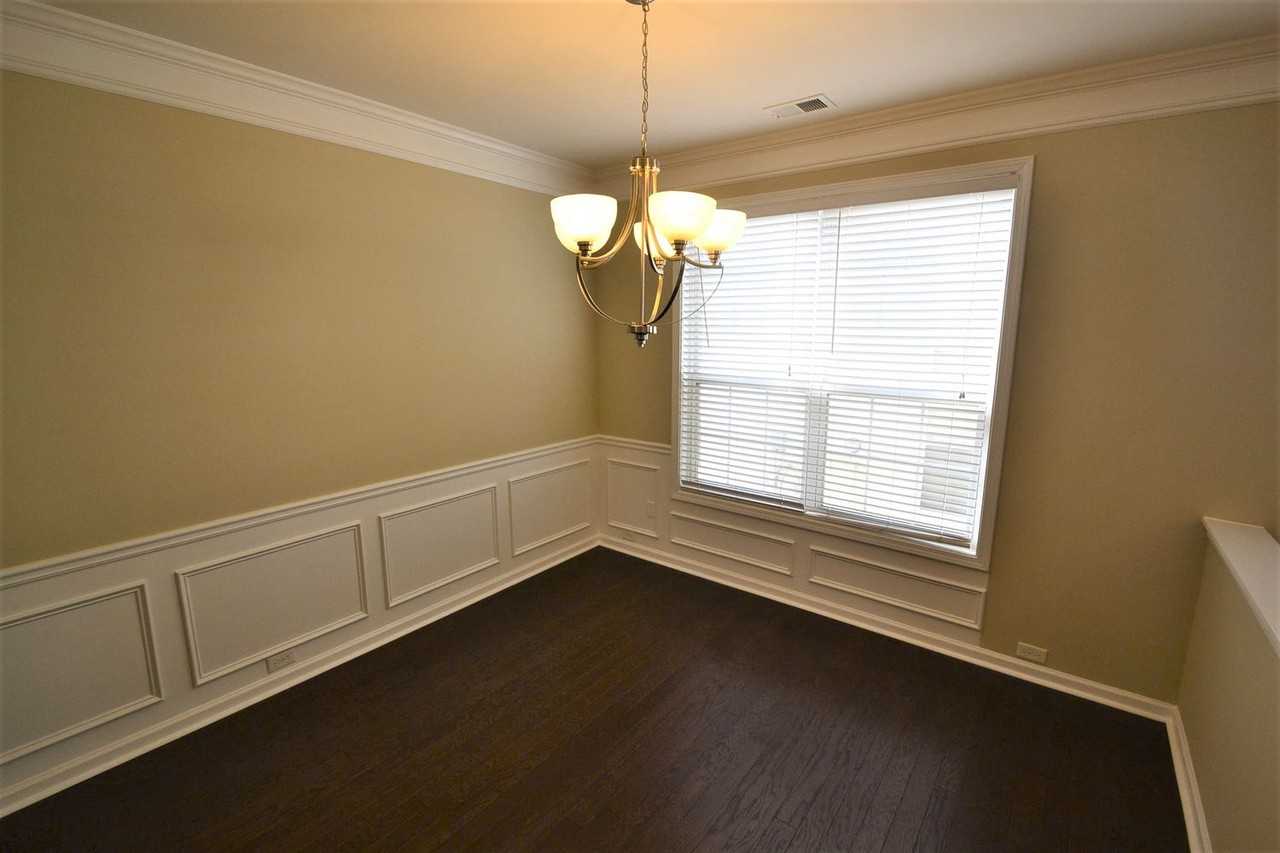 444 Kensington Parc Dr - Photo 2 of 12