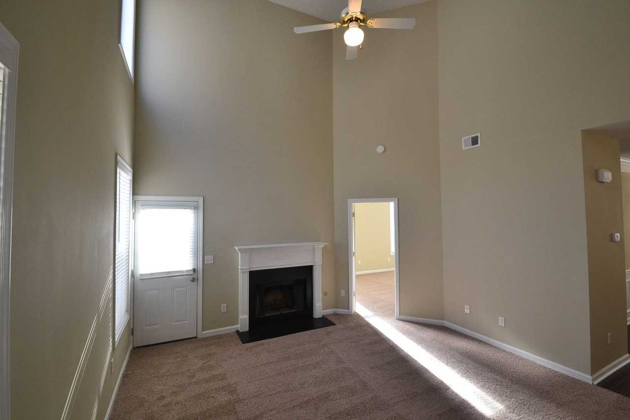 444 Kensington Parc Dr - Photo 3 of 12