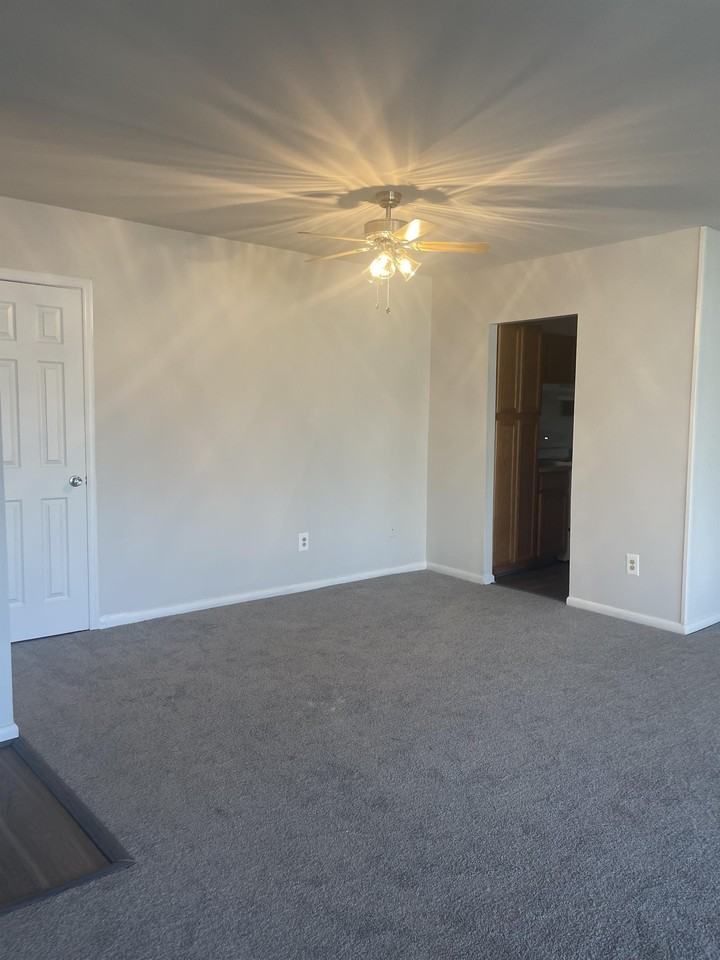 8424 Sky View DriveUnit 102 #8424-102 - Photo 3 of 13