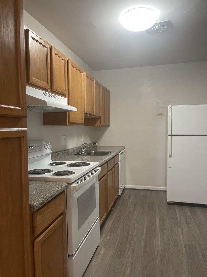 8424 Sky View DriveUnit 102 #8424-102 - Photo 4 of 13