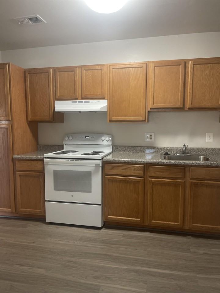 8424 Sky View DriveUnit 102 #8424-102 - Photo 5 of 13