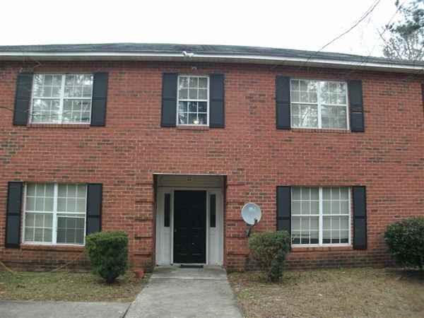 1011 Beatty Rd - Photo 3 of 8