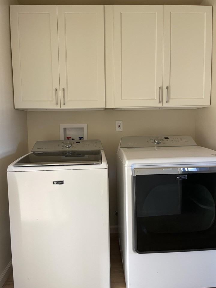 354 Monroe St #1 - Photo 5 of 5