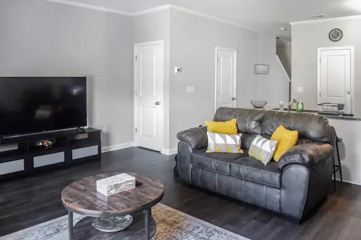 3196 Laurel Ridge Cir - Photo 4 of 14