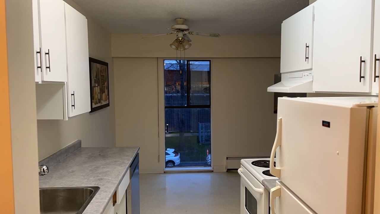 2209 Atkins Avenue ##5 - Photo 4 of 10