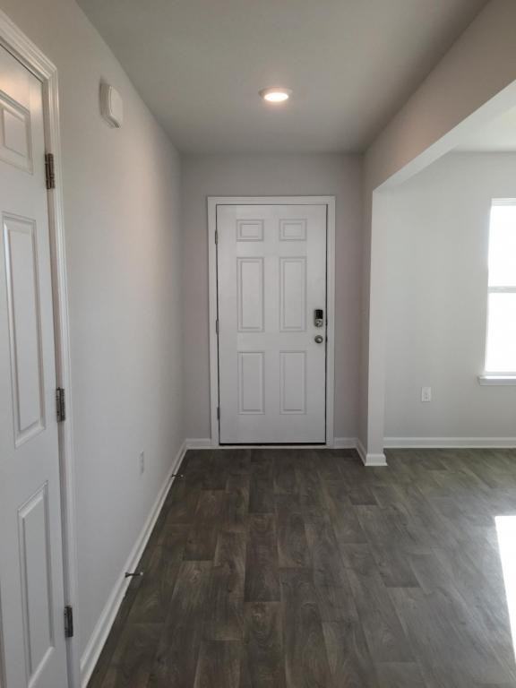 165 Sea Fox Dr - Photo 4 of 41