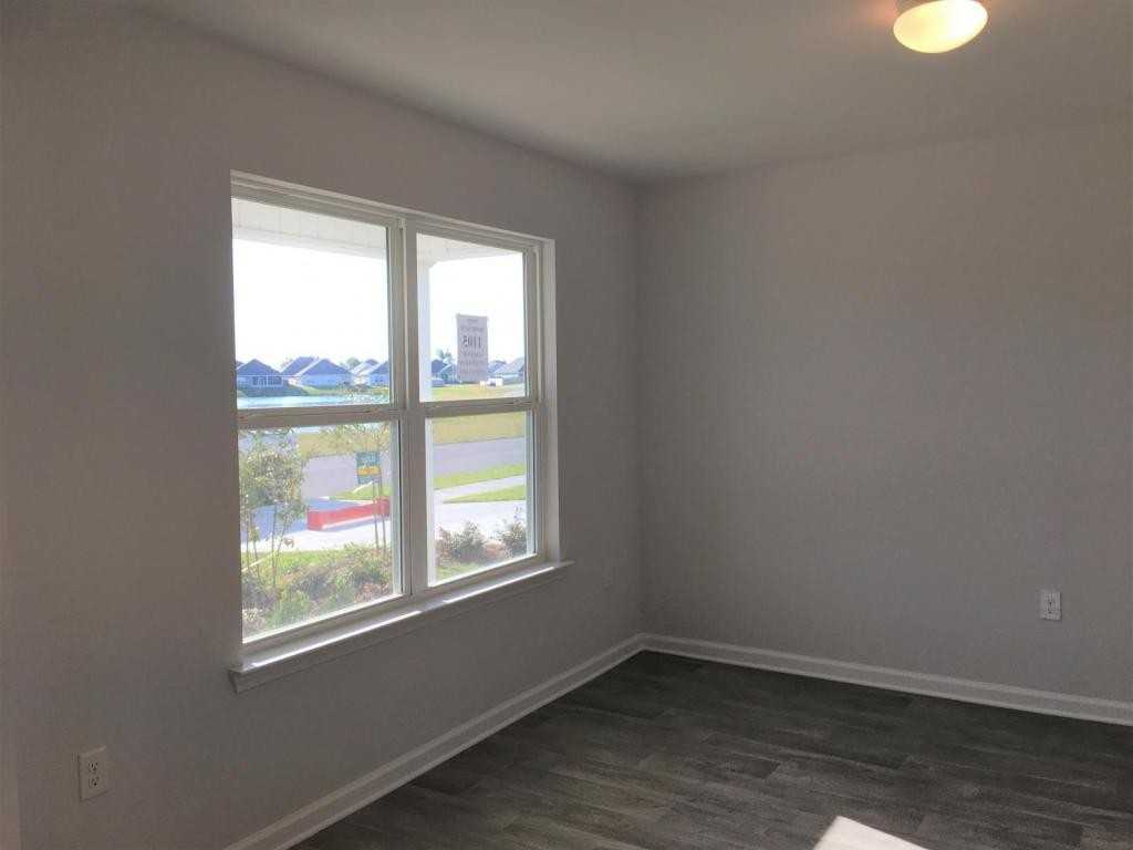 165 Sea Fox Dr - Photo 5 of 41