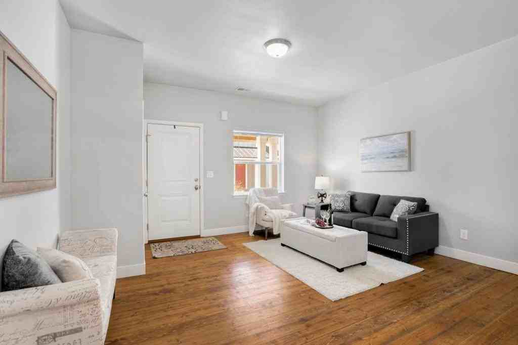 4070 Sveta Ln - Photo 3 of 22