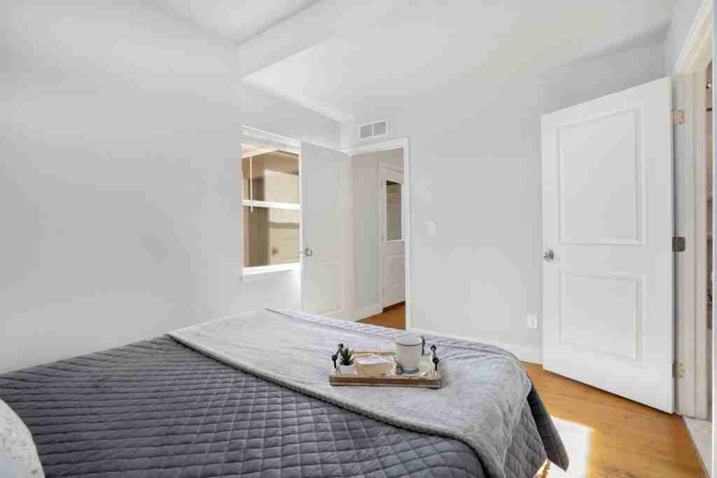 4070 Sveta Ln - Photo 7 of 22